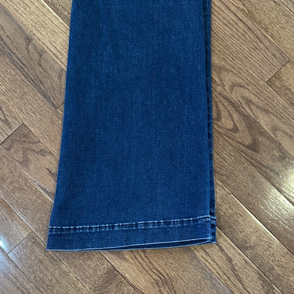 7 For All Mankind DOJO Tailorless Jeans - Picture 4 of 12